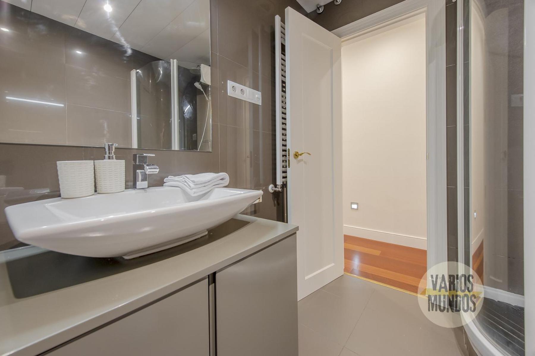 Premium Apt 10Pax En Plaza Espana-Gran Via Madrid Eksteriør billede